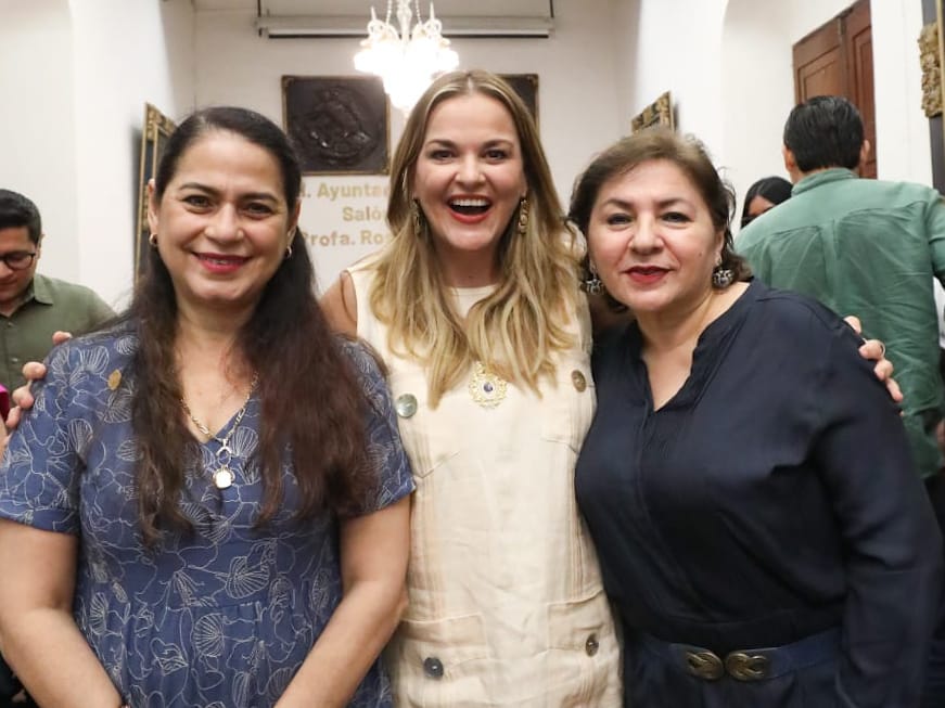 Cabildo de Mérida nombra por unanimidad a las primeras mujeres cronistas de la ciudad